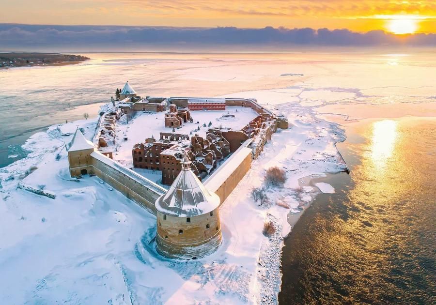 Петербург встречает Новый год: сказка, музыка и шампанское 5 дней