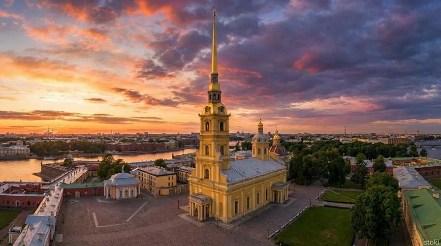 Сквозь века по московским улицам: соединить эпохи 6 дней
