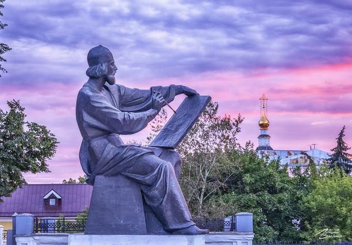 Россия в кольце золота: маршрут легенд и традиций