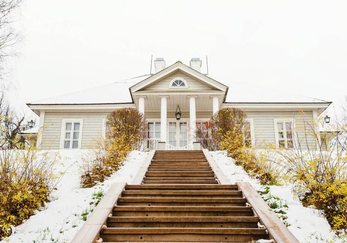 Автобус| Псковская летопись: прогулки по усадьбам и паркам